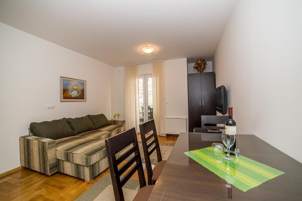 Apartments Kristina ماكارسكا الغرفة الصورة