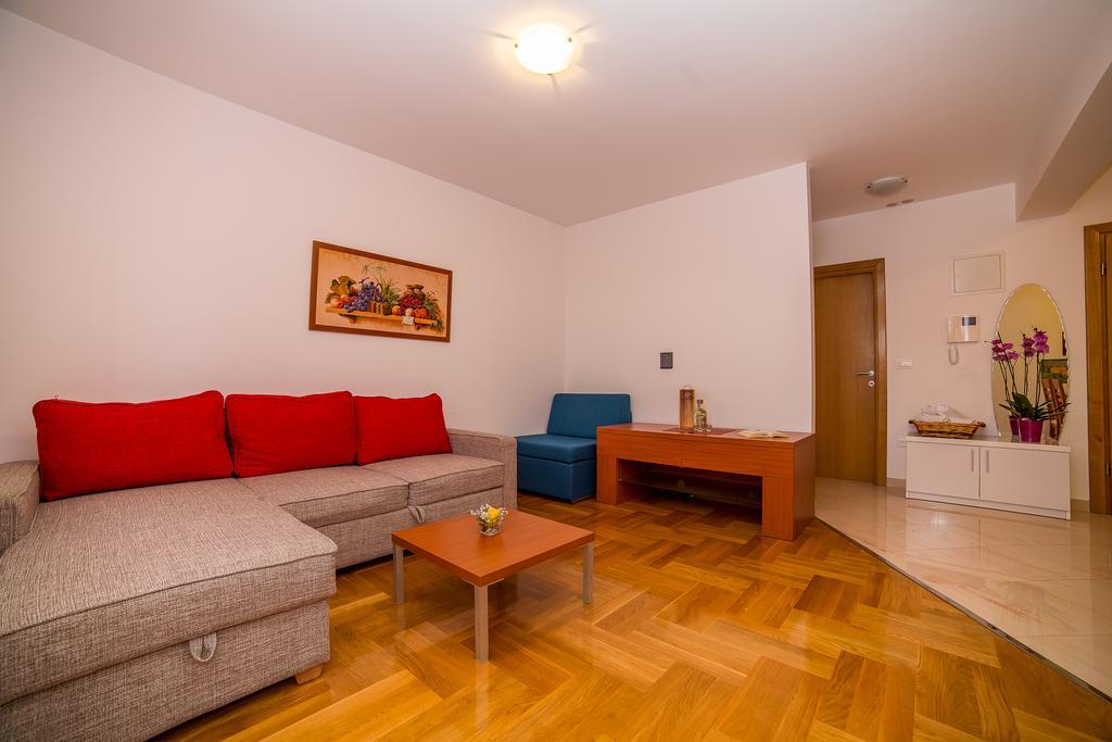 Apartments Kristina ماكارسكا الغرفة الصورة